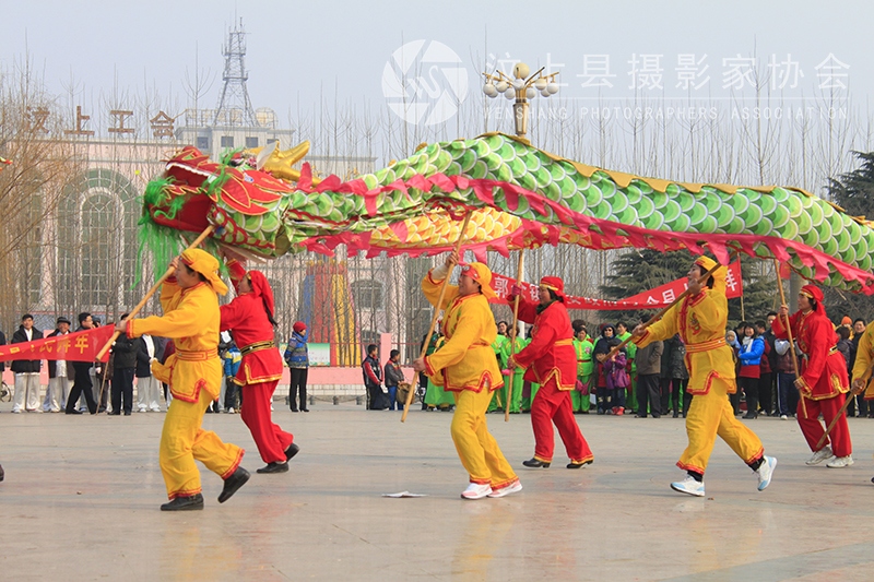 汶上县2013年元宵节民间艺术展演于今明两日分别在汶上中都文化广场和菩萨广场举行