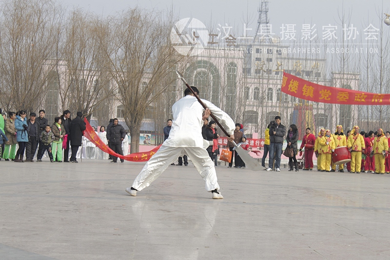 汶上县2013年元宵节民间艺术展演于今明两日分别在汶上中都文化广场和菩萨广场举行
