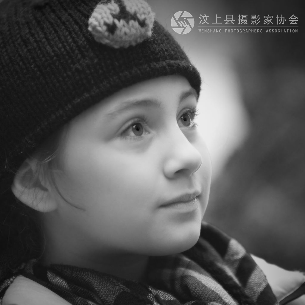1814510rttf4pp000hikrg.jpg