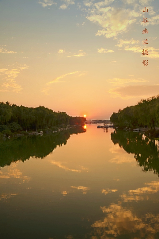 长天共秋水一色。。.jpg