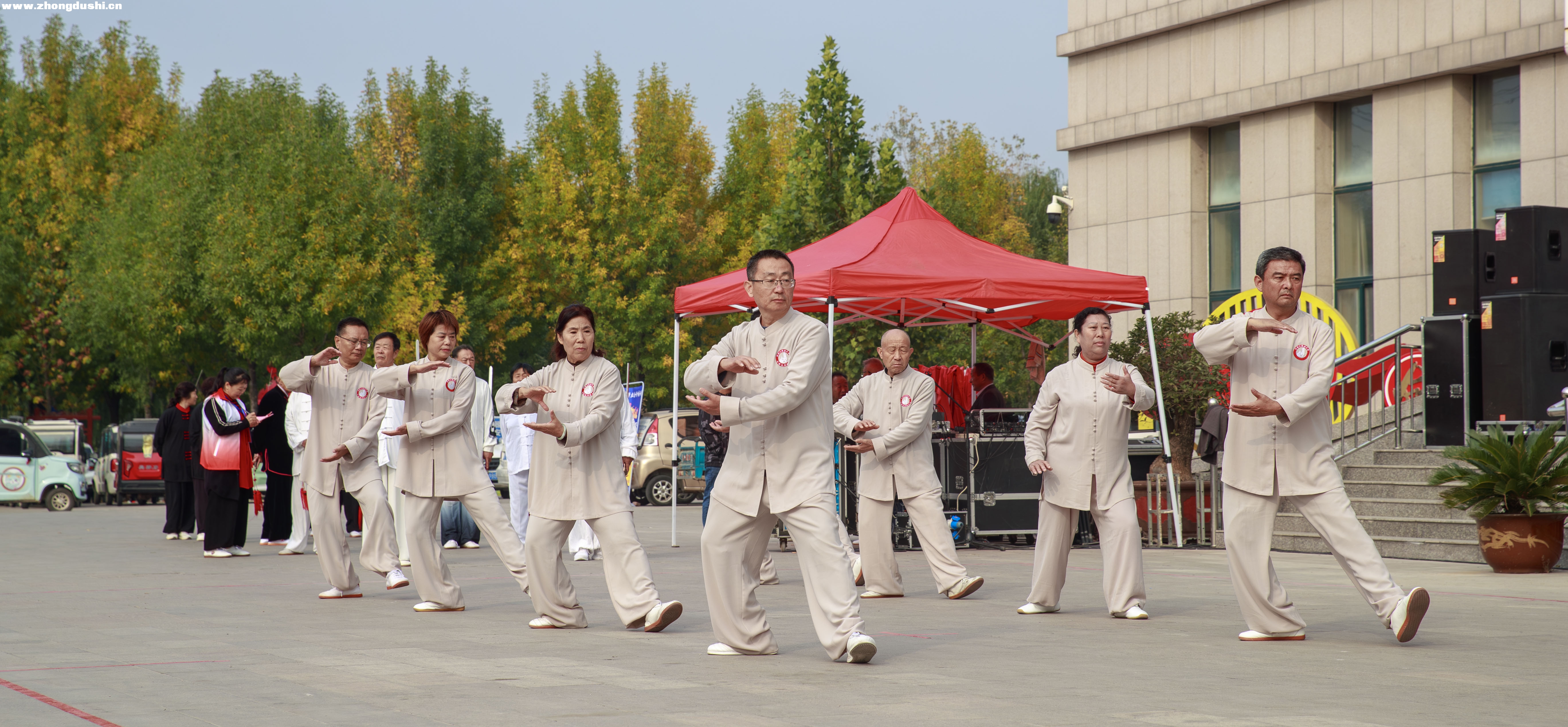 AT5I1929-已增强-NR.jpg