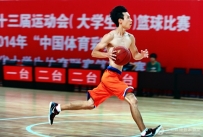 省运大学生篮球赛汶上赛场